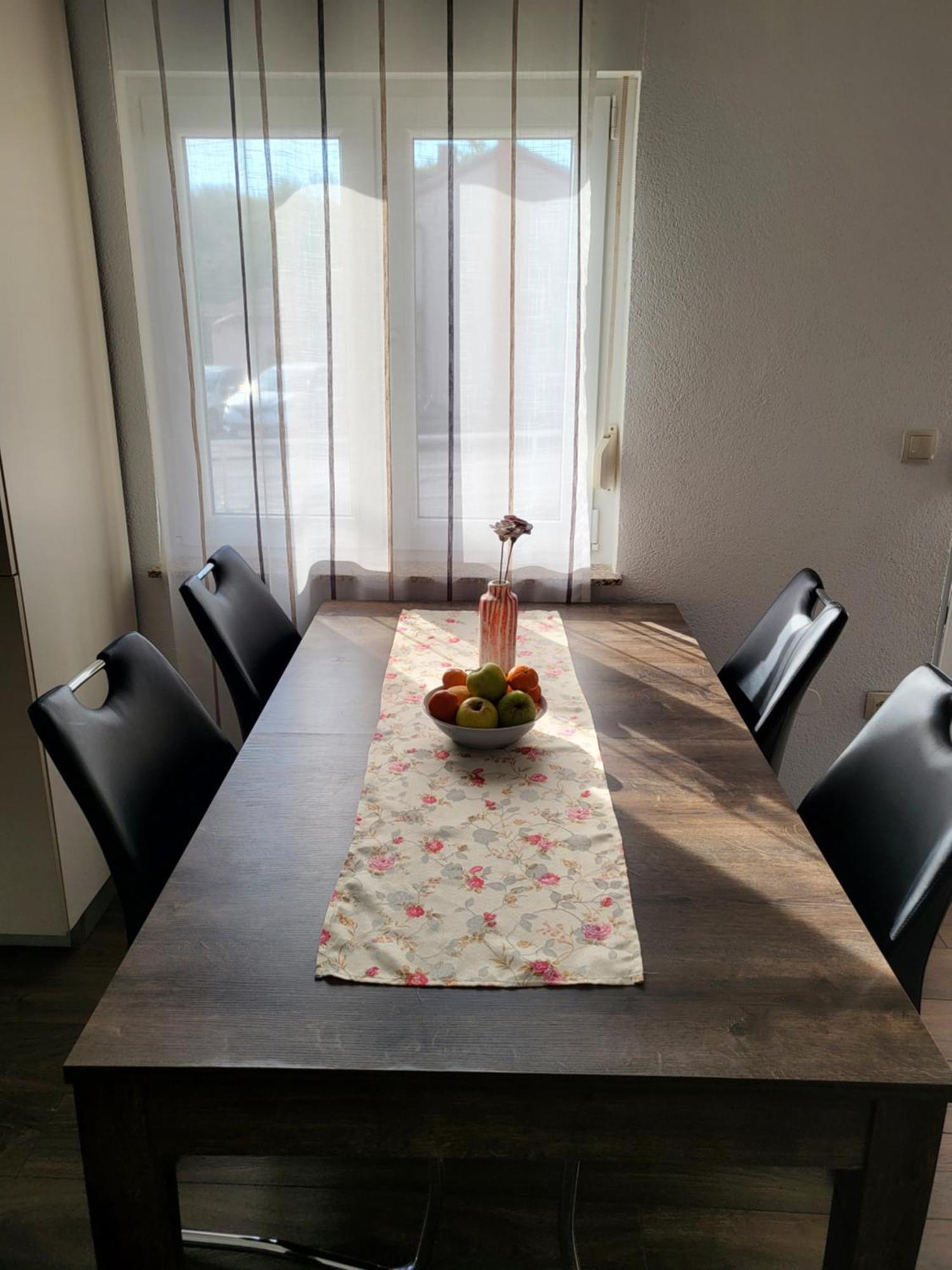 Apartmani Manda Omišalj المظهر الخارجي الصورة